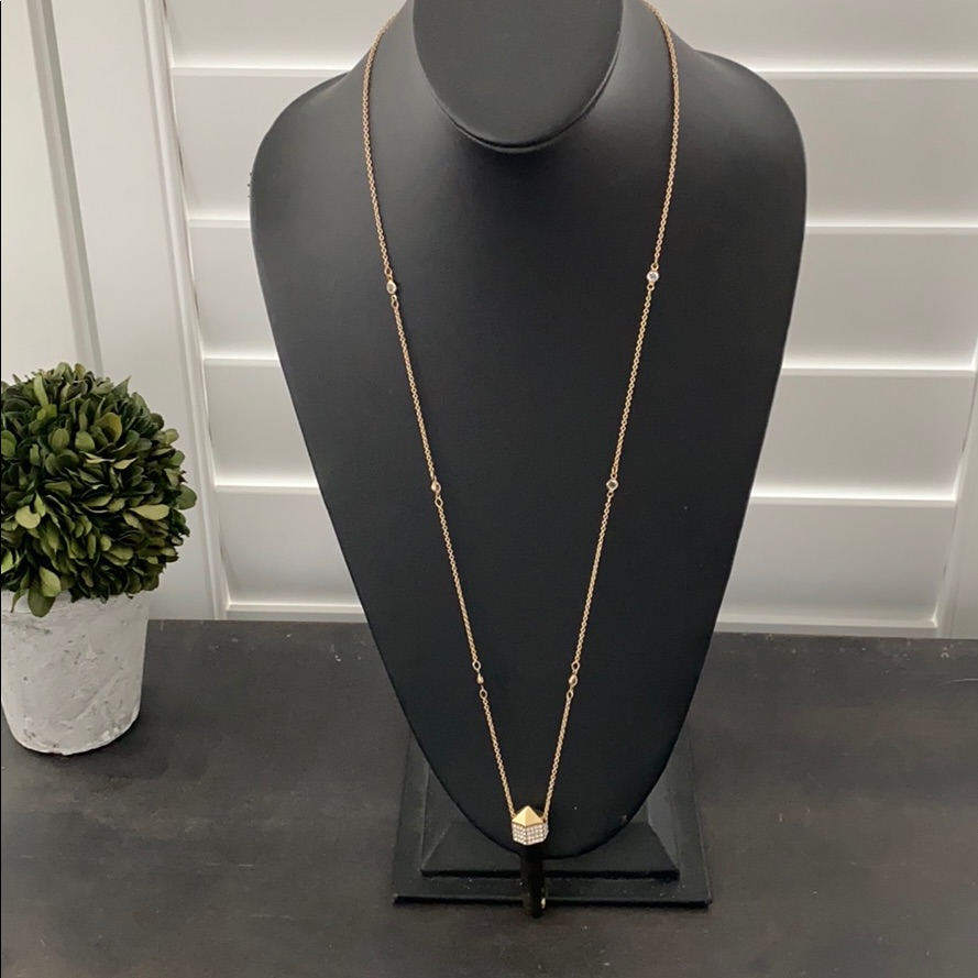 Jessica Simpson (J) New Statement Necklace